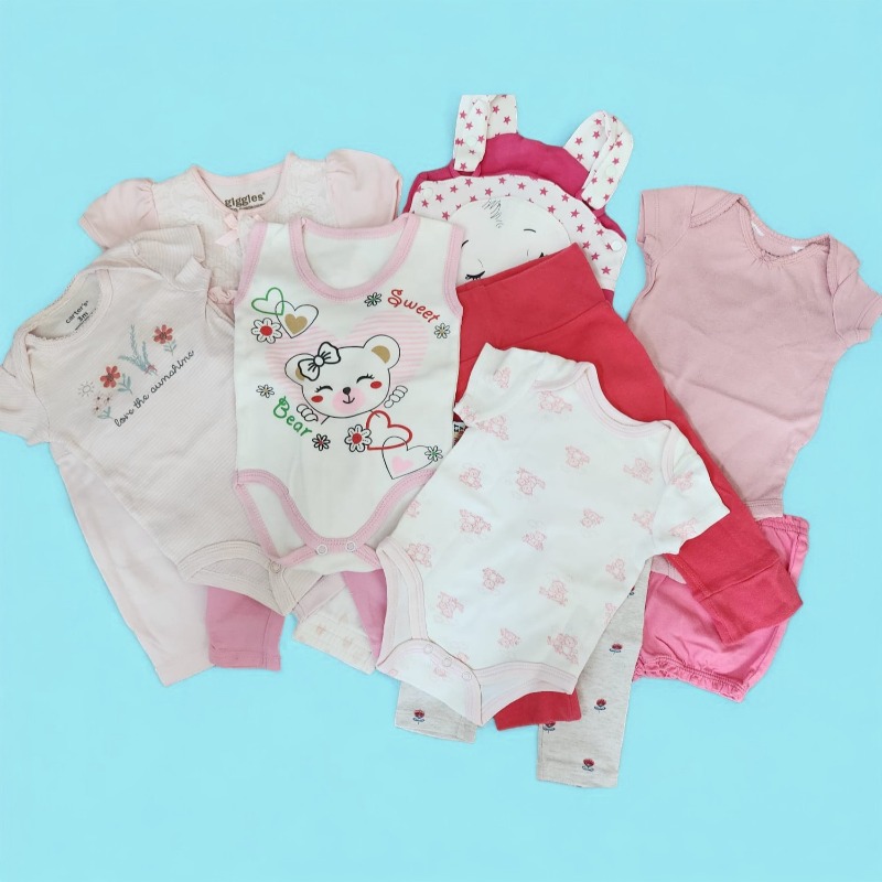 Girl clothes 0-3 months